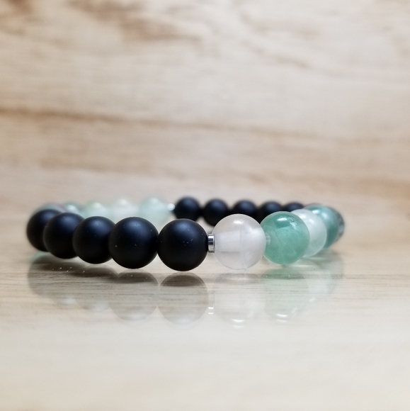 Fluorite & Black Onyx Beaded Stretch Brace… - Picture 3 of 6